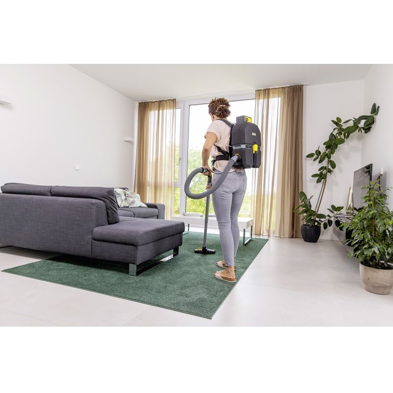 Акумулаторната Прахосмукачка за сухо почистване Karcher BVL 3/1 Bp